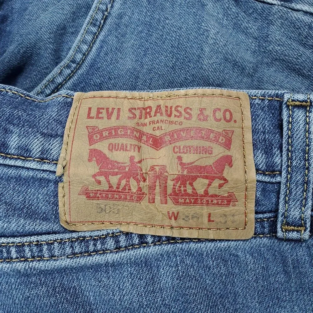 Levis 505 Jeans Mens 36x34 Blue Medium Wash Straight Zip Fly Regular Fit Denim